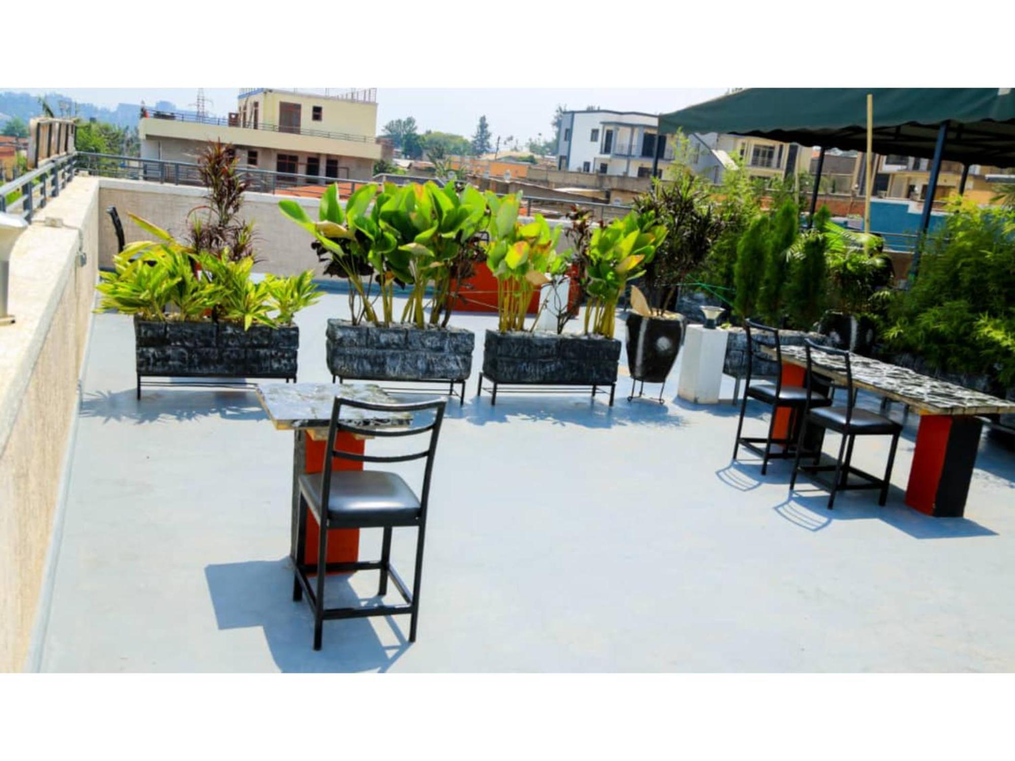 Macchiato Suites Kigali Exterior foto